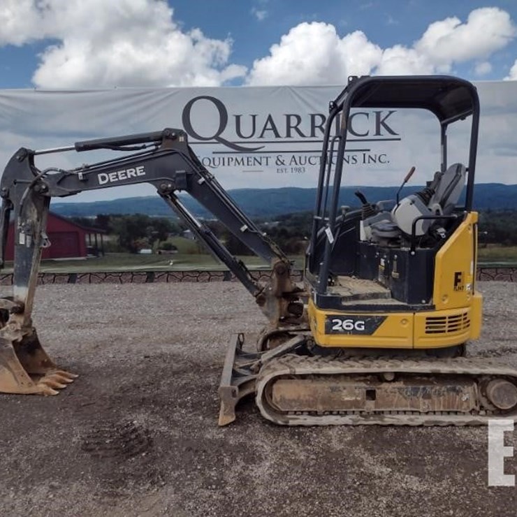 2022 DEERE 26G