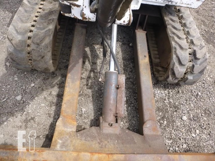 2001-bobcat-331e-image-19