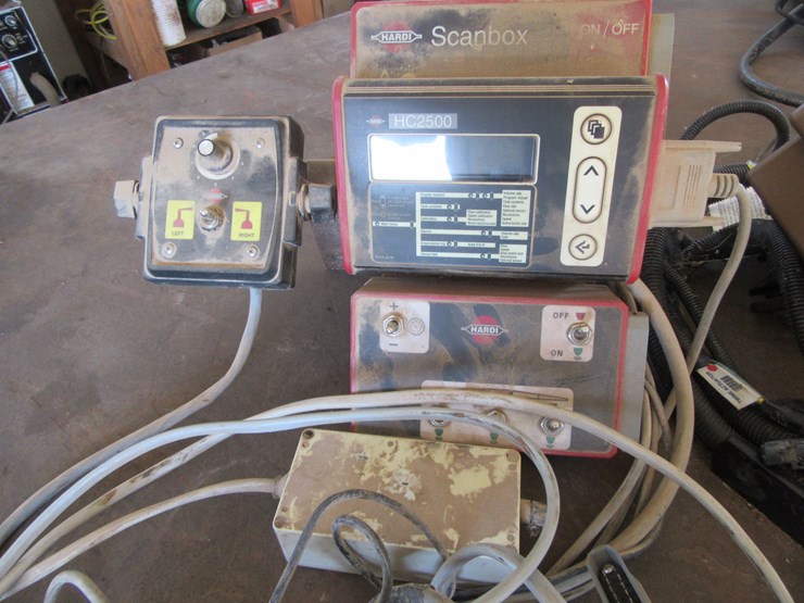 #8956-•-hardi-575-navigator-sprayer-image-19