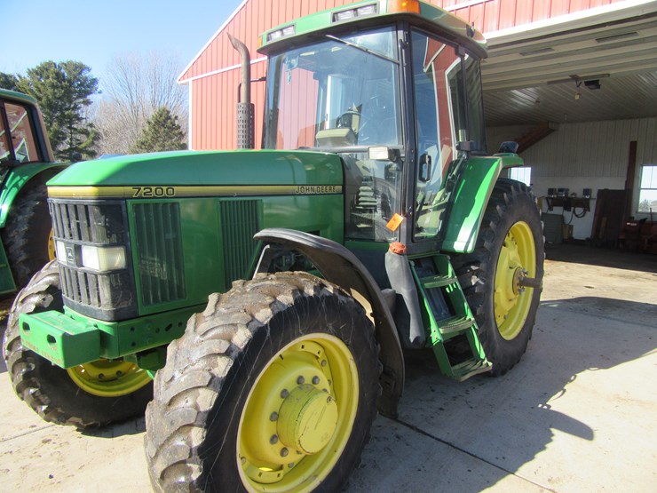 john-deere-7200-image-1