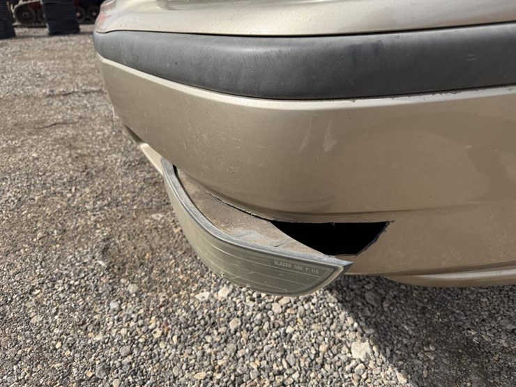 #74-•-2004-chevrolet-impala-image-5