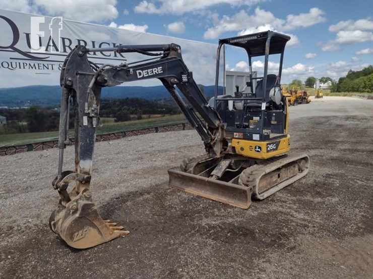 2022-deere-26g-image-46