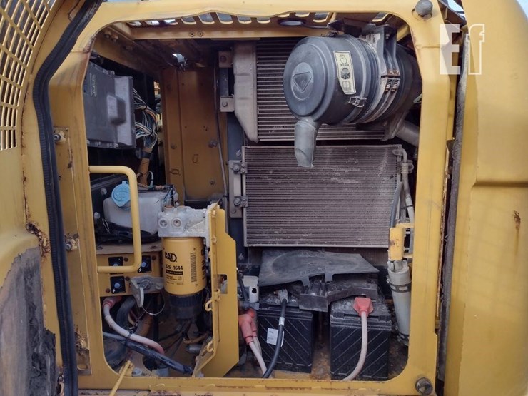 2010-caterpillar-312d-image-43