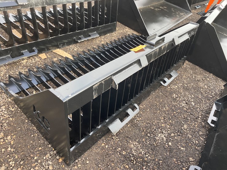 #2061-•-72"-high-side-fine-skeleton-bucket-image-4