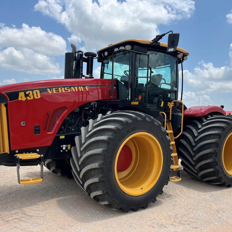 2023 VERSATILE 430