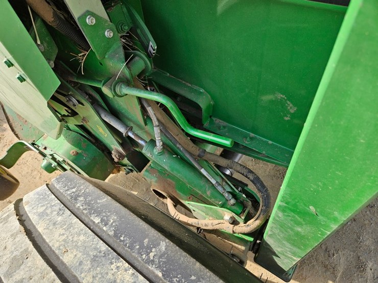 john-deere-469-image-32