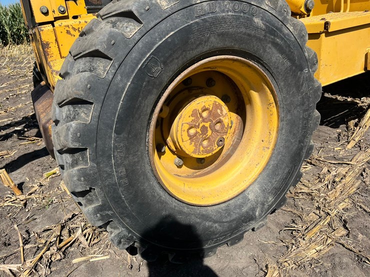 deere-710d-image-42