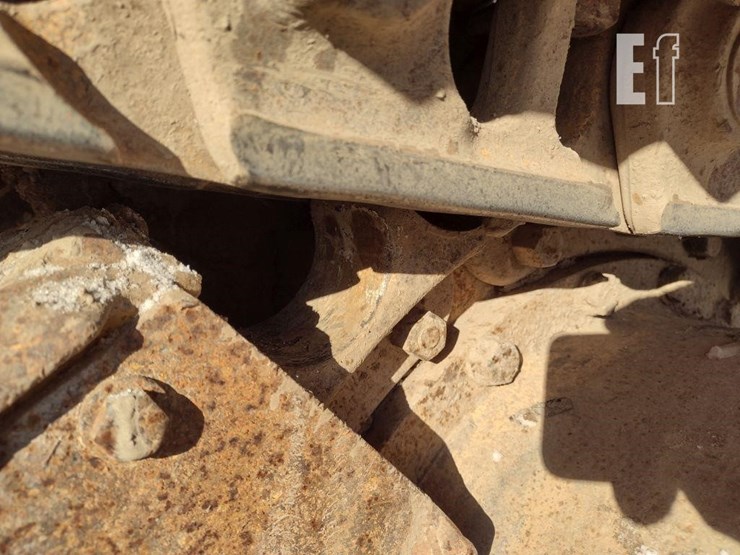 2005-caterpillar-963c-image-22