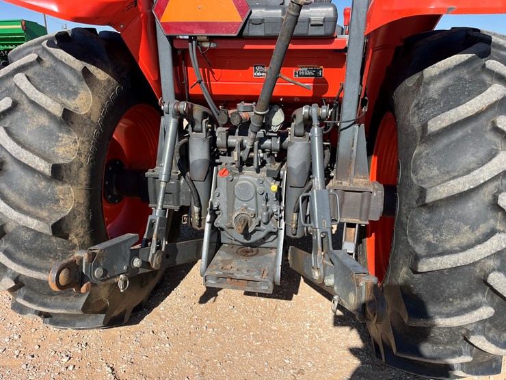 2017-kubota-m5091d-image-15