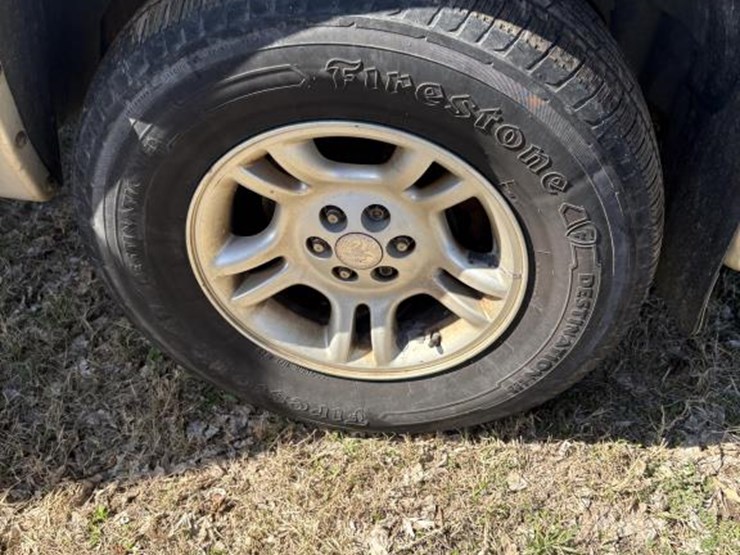 2002-dodge-durango-image-8