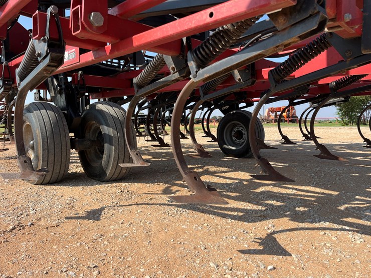 #t15435-•-2010-case-200-cultivator-image-8