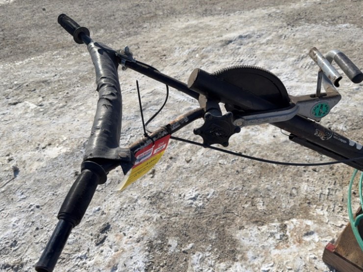 whiteman-ba48h-4'-power-trowel-with-honda-motor-s.n#-c10130322-image-9