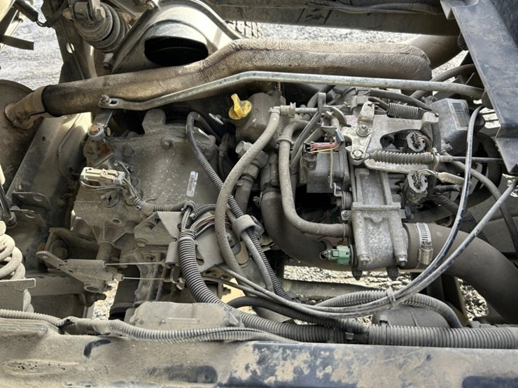 2012-john-deere-gator-xuv-625i-image-26