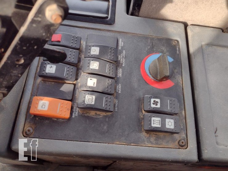 2006-caterpillar-930g-image-11