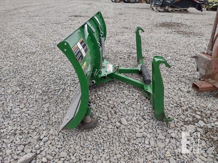 john-deere-tractor-front-blade-image-2