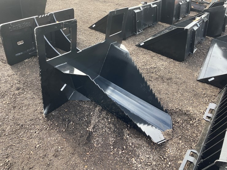 #2052-•-40"-skid-steer-spade-bucket-image-1
