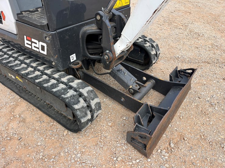 2023-bobcat-e20-image-6