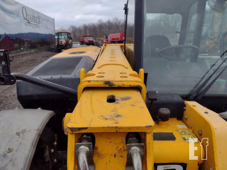 2019-jcb-505-image-14