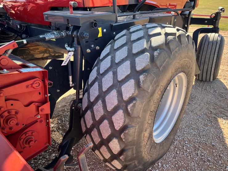 2020-case-ih-wd2104-image-3