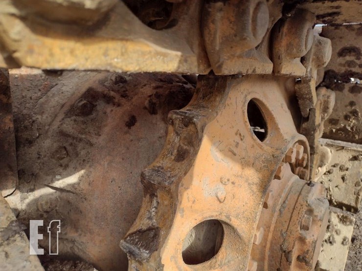 komatsu-d31a-17-image-20