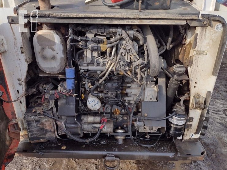 2014-bobcat-t750-image-37