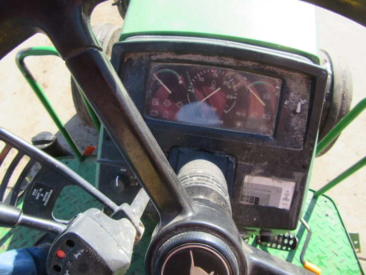 john-deere-6310-image-32