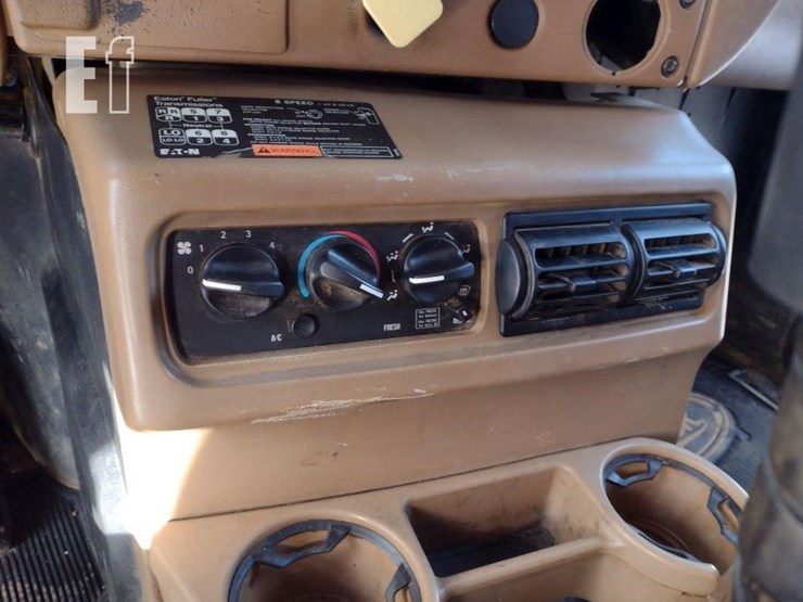 06-mack-cv713-granite-dump-truck^title^-image-12