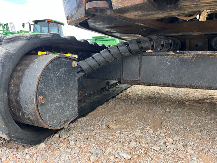 2023-bobcat-e20-image-12