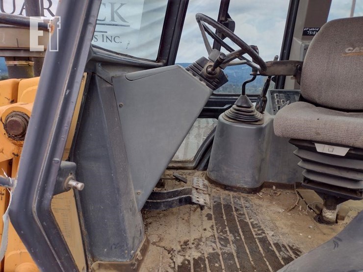 2002-case-580sl-image-14