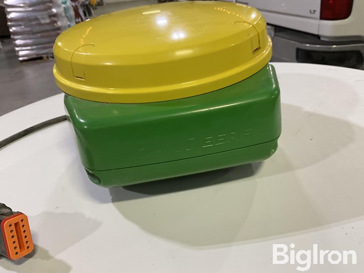 john-deere-7000-image-12