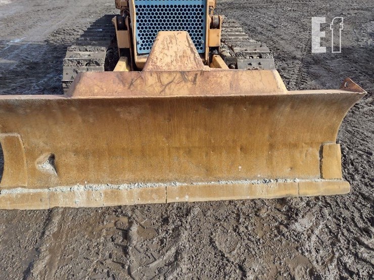 komatsu-d31a-17-image-14