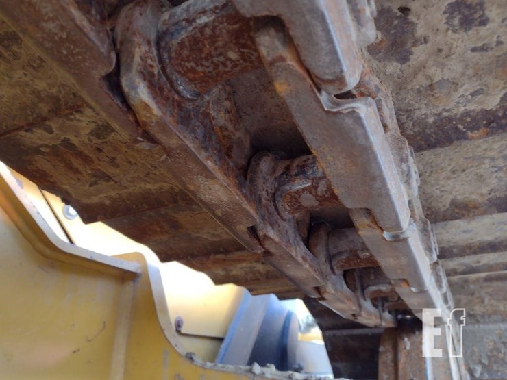 2020-deere-450k-image-30