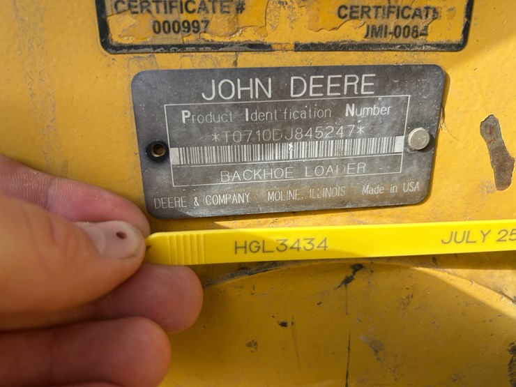 deere-710d-image-11