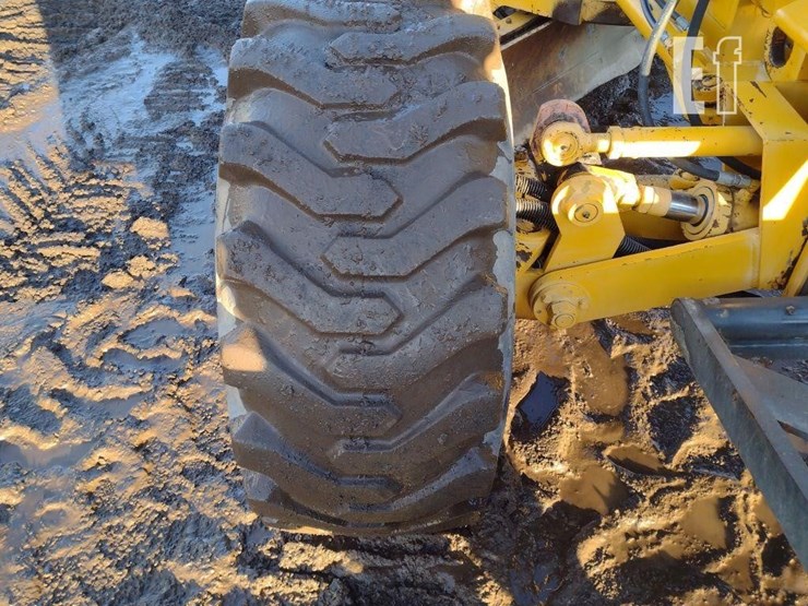 2004-volvo-g86-image-22