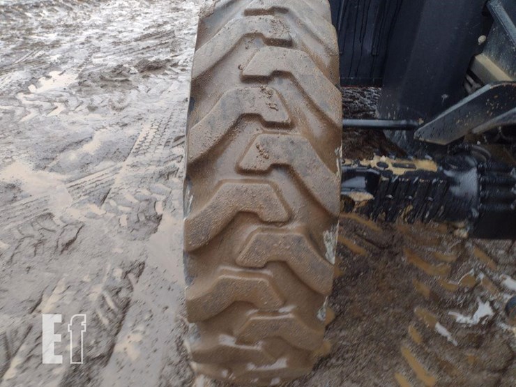 2005-jlg-g9-43a-image-22