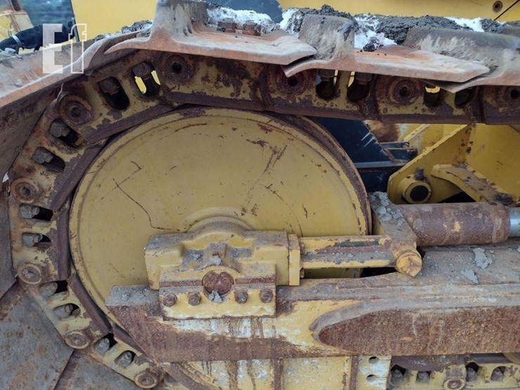 2022-deere-650k-lgp-image-26