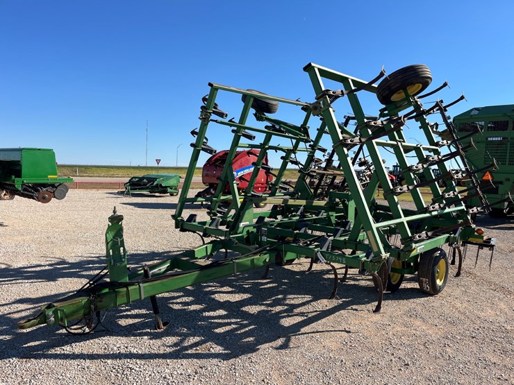 2003-john-deere-980-image-1