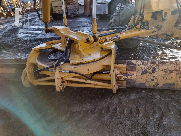 2004-volvo-g86-image-26