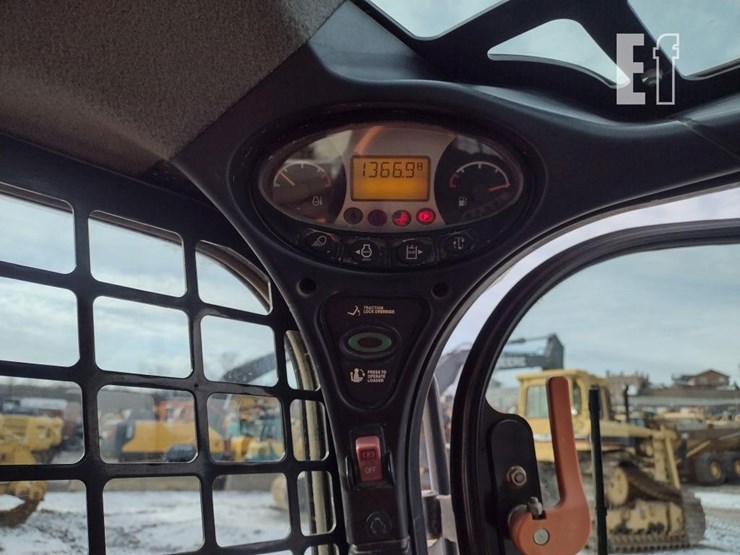 2018-bobcat-t590-image-7