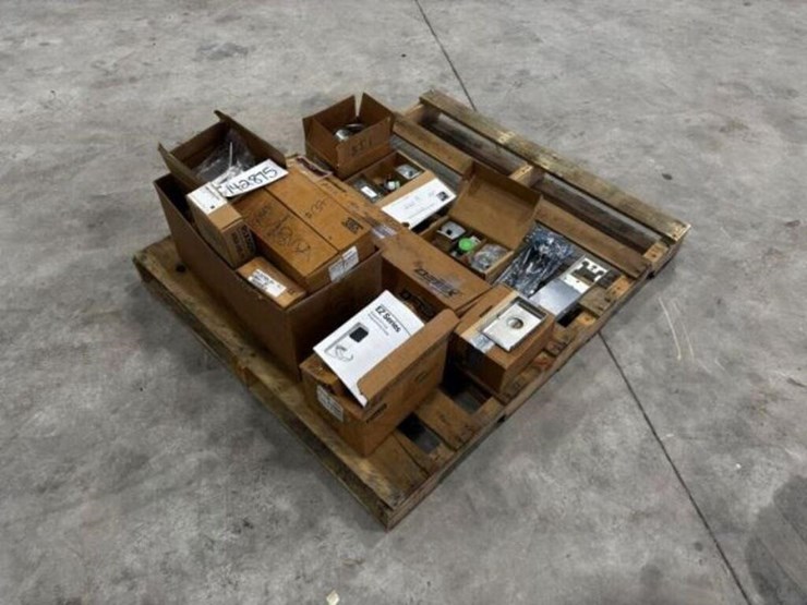 qty-of-door-entry-&-exit-hardware-image-8