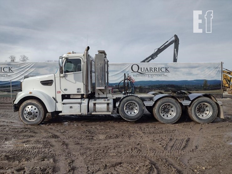 2017-freightliner-122sd-image-1