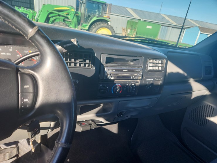 2002-ford-f250-image-14