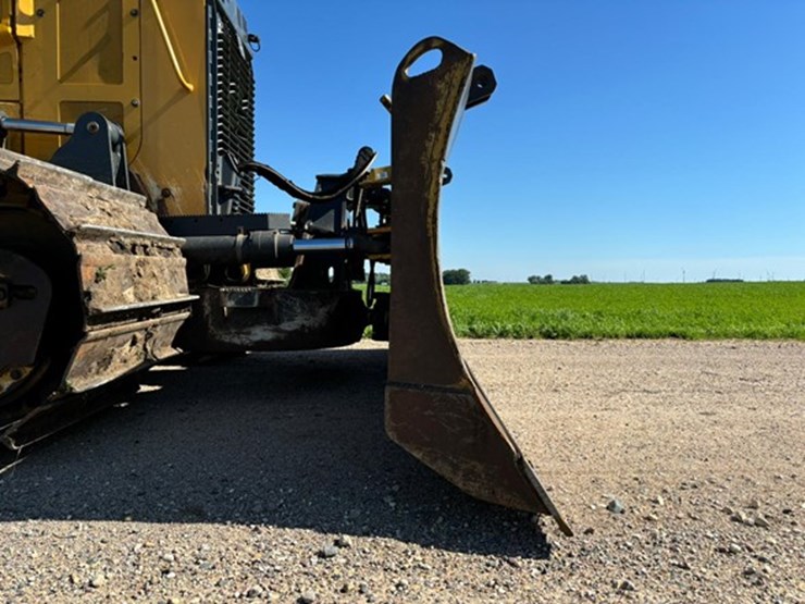 2015-deere-750k-lgp-image-11