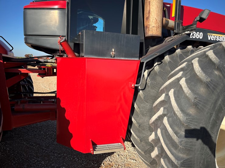 2004-versatile-2360-image-9