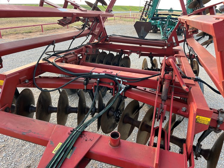 case-ih-3900-image-2