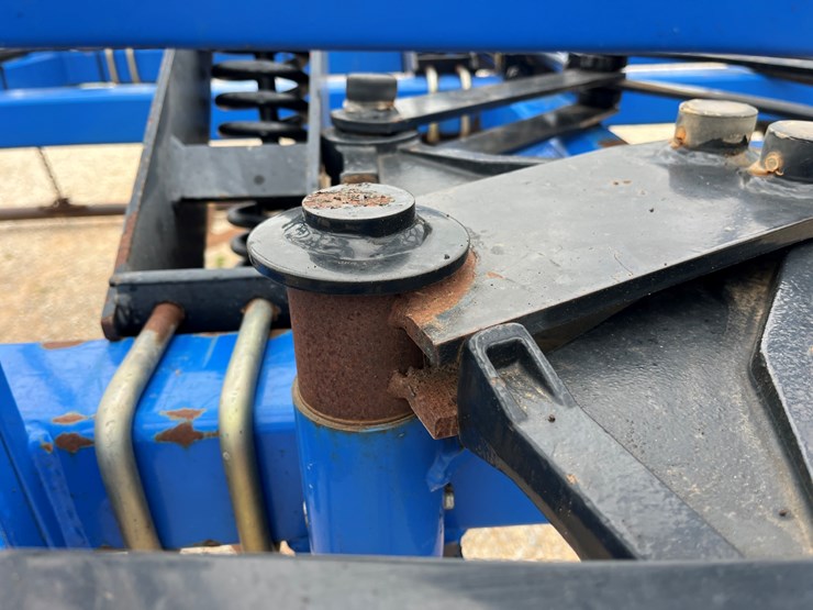 2015-new-holland-st830-image-12