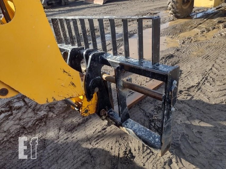 2017-jcb-510-42-image-18