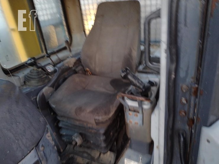 2004-komatsu-d65ex-15-image-14