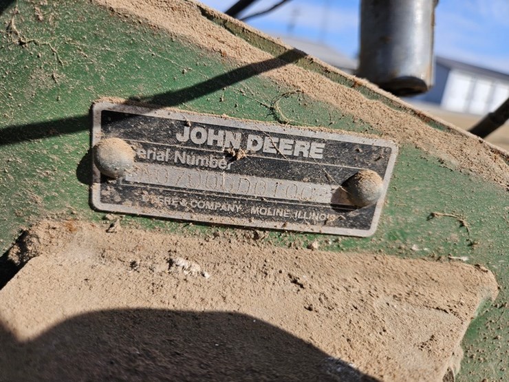 john-deere-7000-image-45