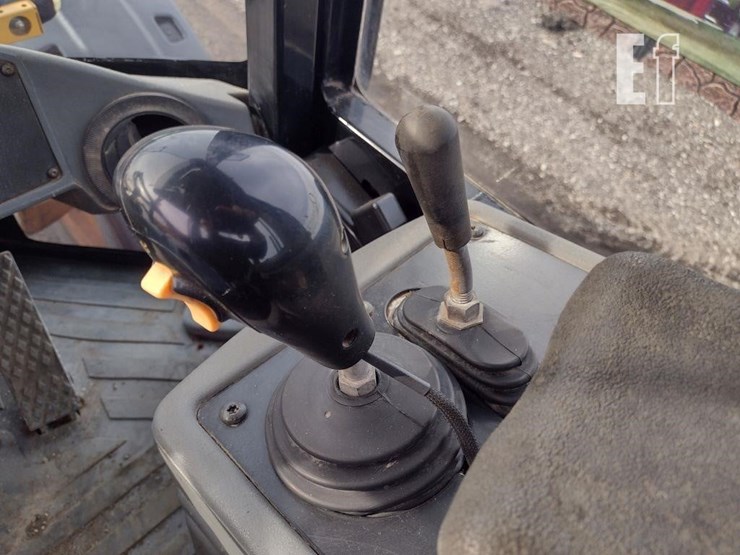 2006-caterpillar-930g-image-10